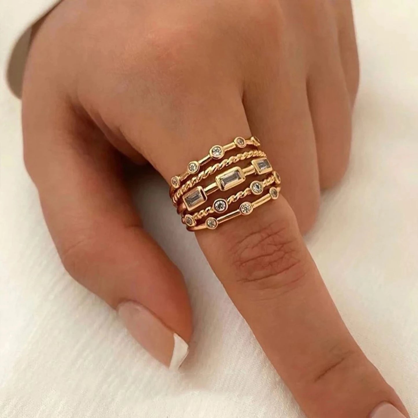 New 18K Gold Plated Sun Ring – Natural Stone Inlaid Hollow Metal Texture Jewelry for Women