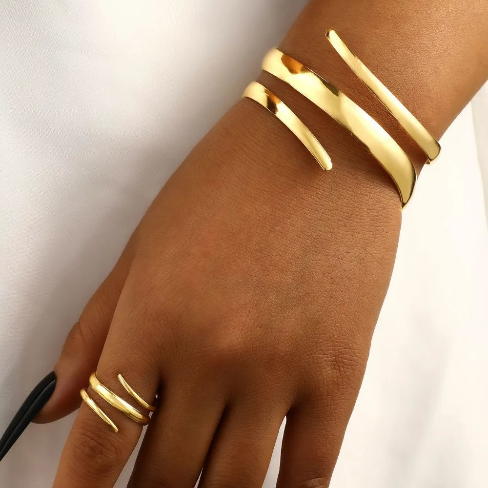 European & American Gold Geometric Jewelry Set – Thick Bracelet and Ring Combination for Women, Fashion Gift