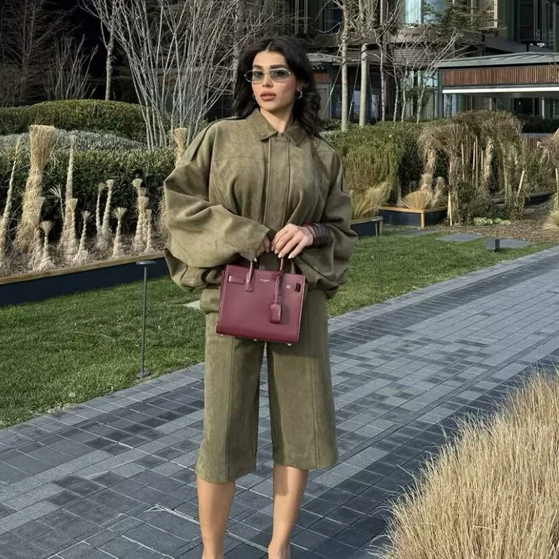 Women’s High-Waisted Casual Shorts & Long Sleeve Jacket Set – Fashion Two-Piece Outfit for Spring & Autumn