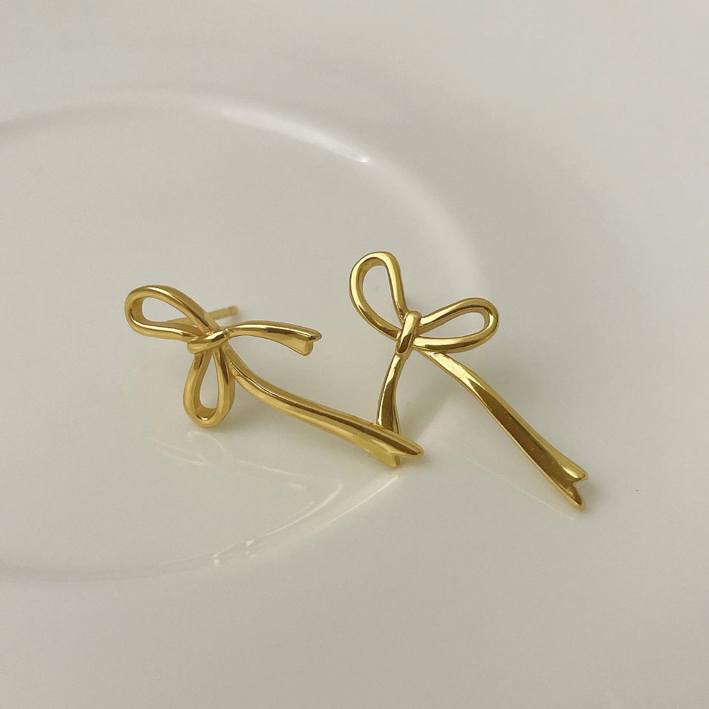 18K Gold Plated Y2K Bow Stud Earrings – Cute Fashion Piercing Jewelry for Women, Christmas Gift Aretes