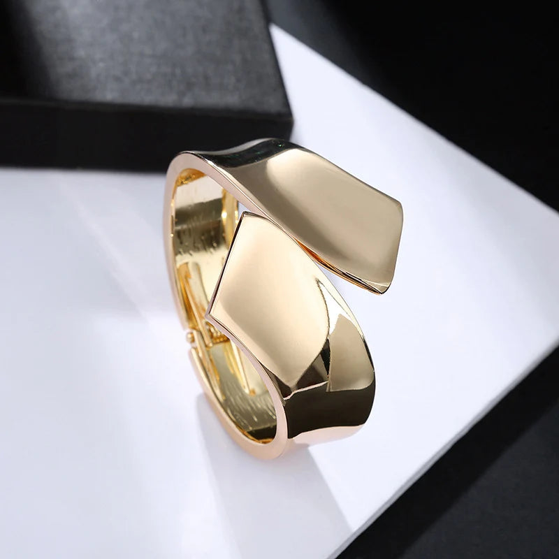 Foxanry Gold Geometric Cuff Bracelet – Minimalist Smooth Bangle for Women & Couples, Elegant Wedding Jewelry