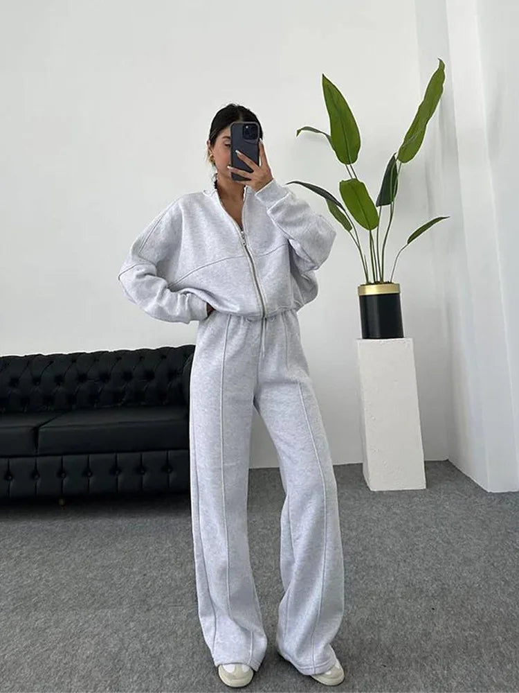 Women’s 2025 Casual Two-Piece Pants Set – Long-Sleeved Cardigan Sweatshirt & Trousers | Autumn & Winter Street Fashion