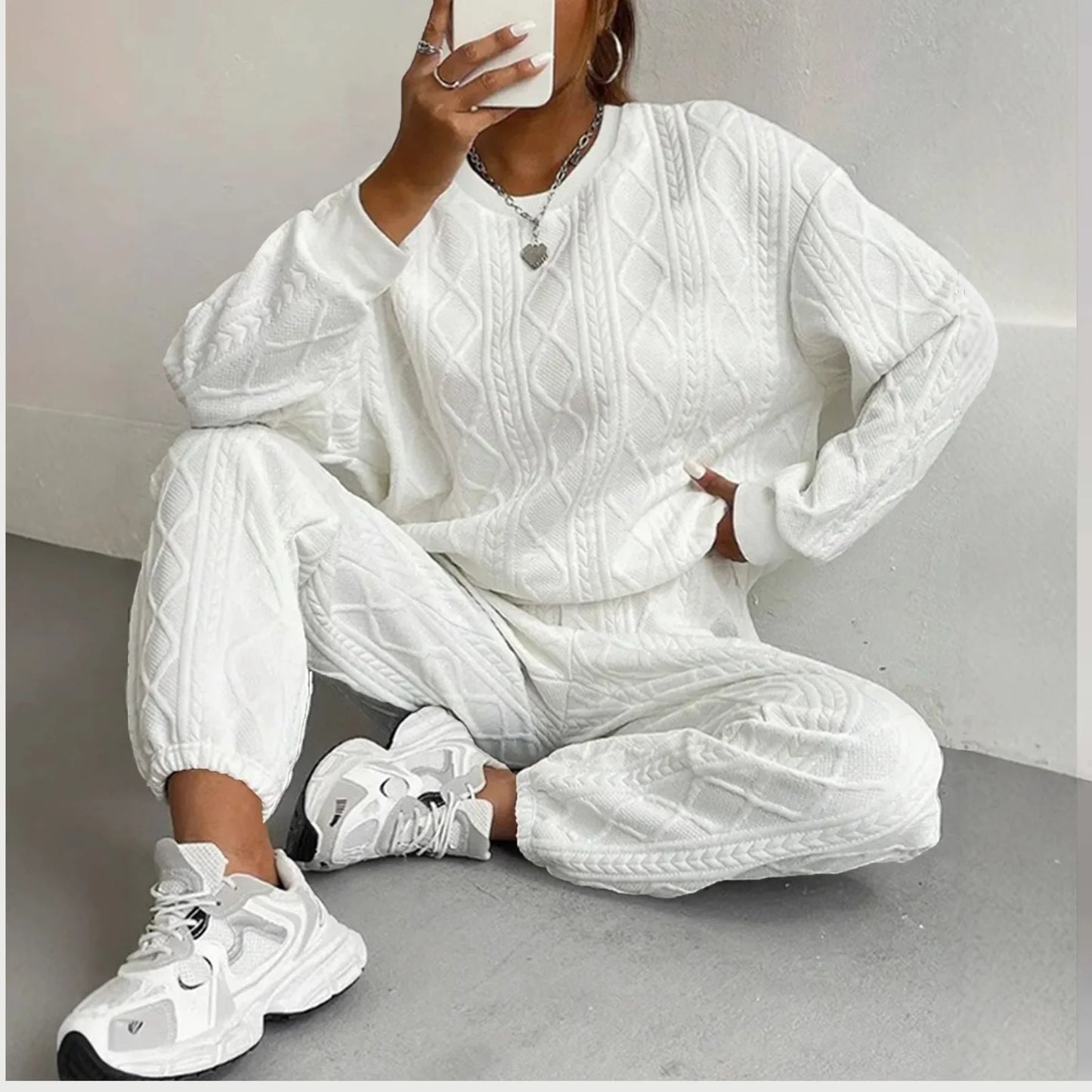 Women’s Casual Two-Piece Tracksuit Set – Long Sleeve Sweatshirt & Y2K Pants | Autumn Winter Outfit