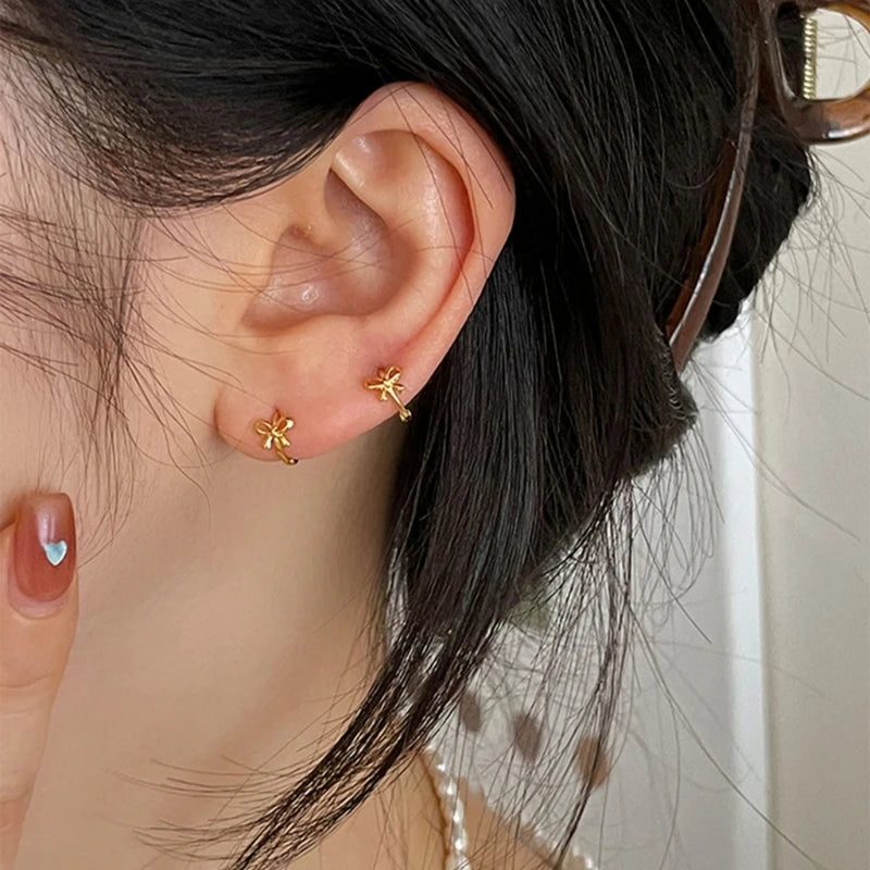 Stylish Bowknot Stud Earrings – Elegant Ear Piercing Jewelry Accessory for Fashion Enthusiasts