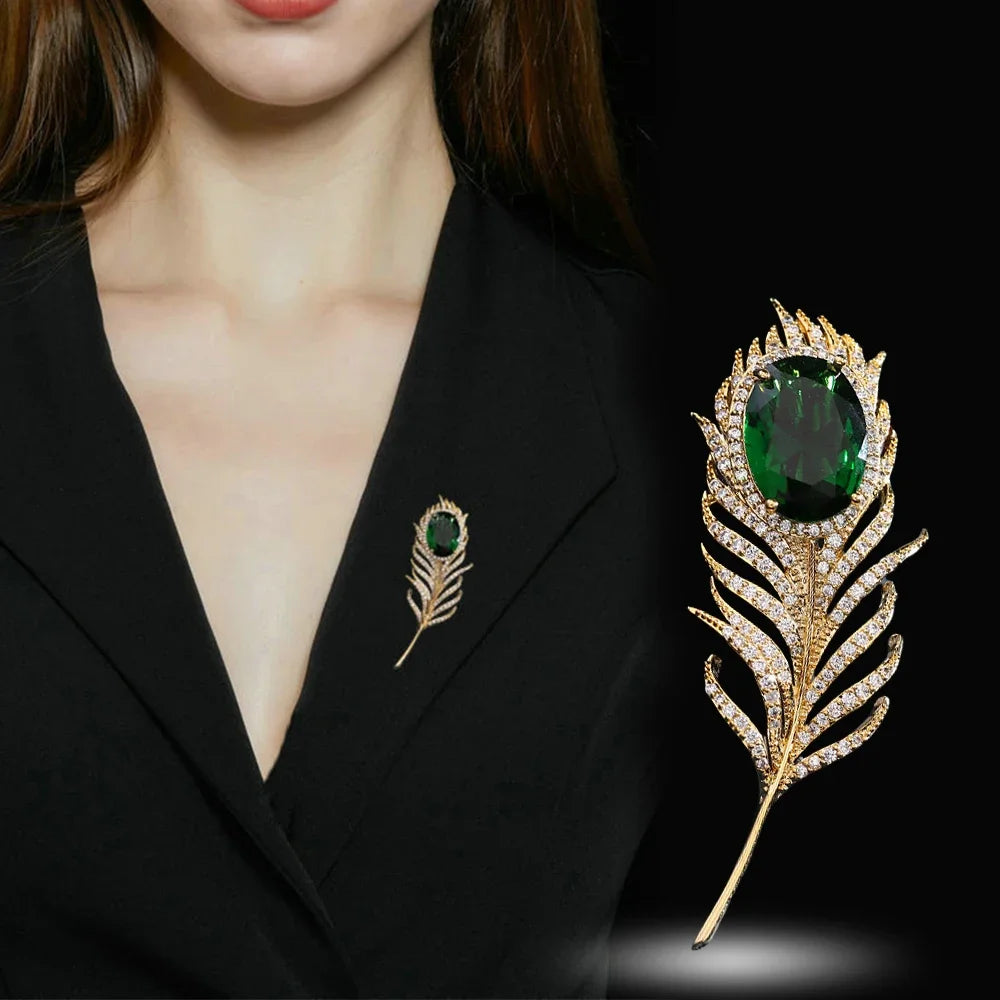 Luxury Crystal Peacock Feather Brooch – Elegant Pearl Rhinestone Lapel Pin for Women & Men, Office or Party Jewelry Gift