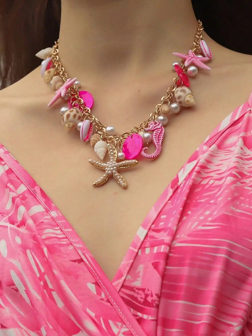 Bohemian Sea Star & Seahorse Pendant Necklace – Pearl Shell Seaside Resort Jewelry for Women