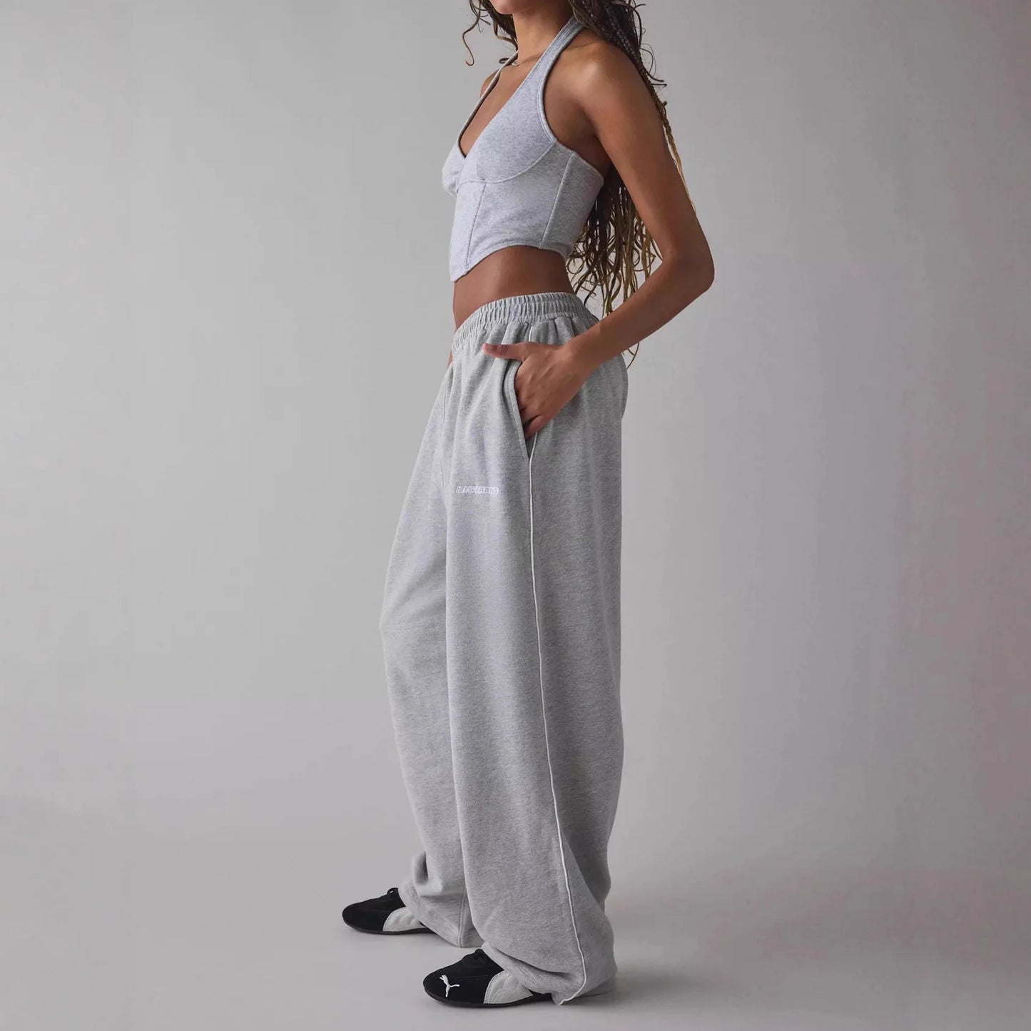 Women’s Pink Embroidered Casual Pants – Loose Straight-Leg Trousers with Elastic Waist | 2025 New Fashion