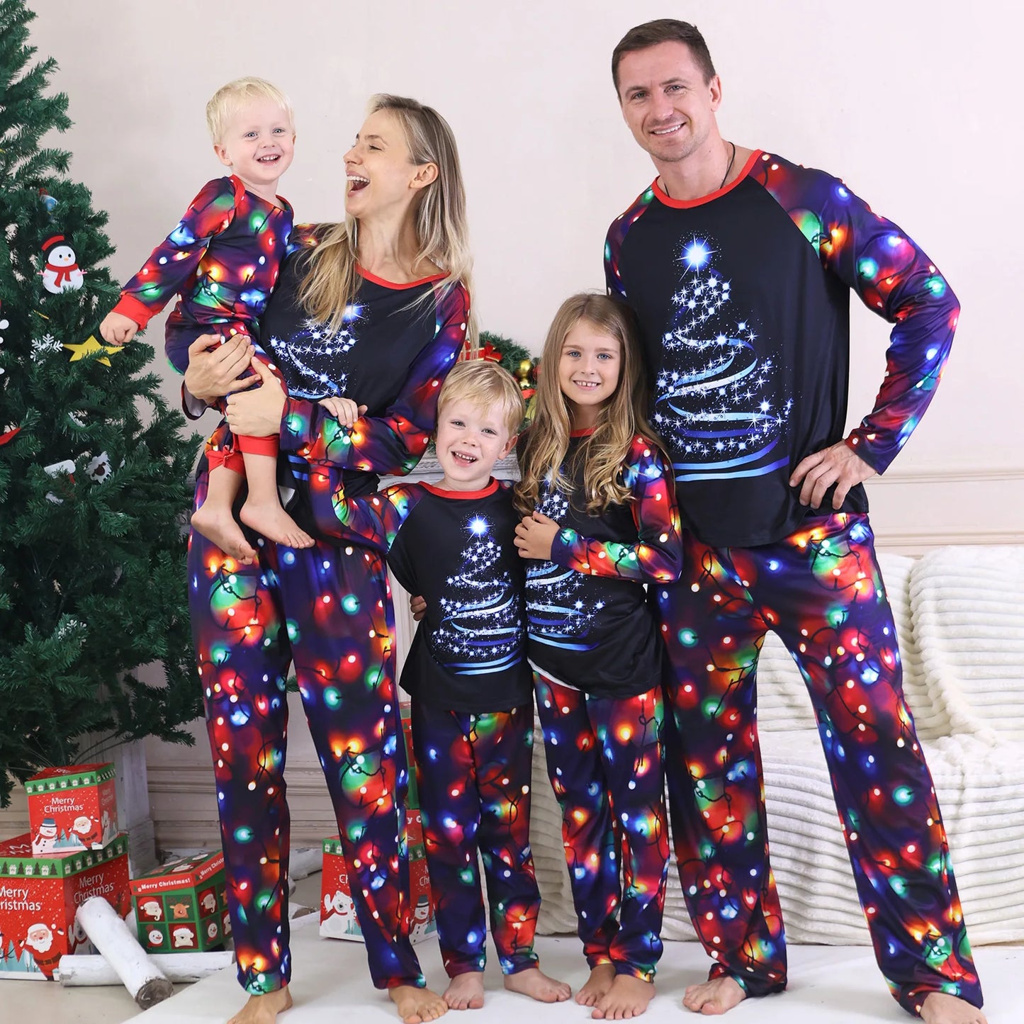 Family Christmas Pajamas Set – Reindeer & Christmas Tree Print Long Sleeve Sleepwear