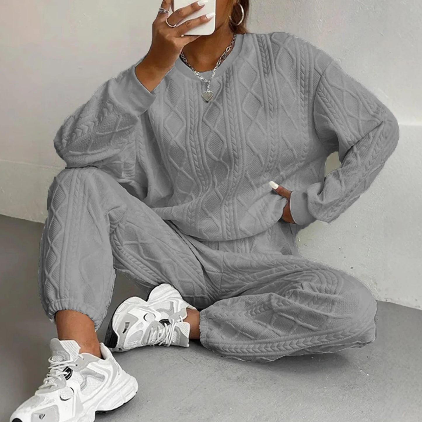 Women’s Casual Two-Piece Tracksuit Set – Long Sleeve Sweatshirt & Y2K Pants | Autumn Winter Outfit