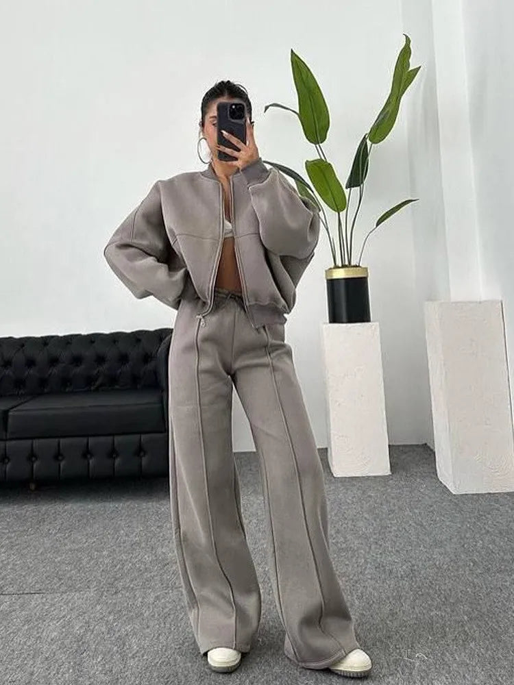 Women’s 2025 Casual Two-Piece Pants Set – Long-Sleeved Cardigan Sweatshirt & Trousers | Autumn & Winter Street Fashion