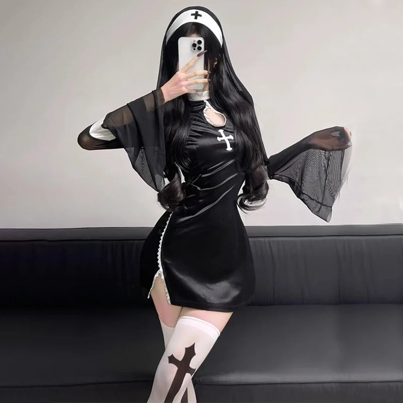 Women’s Gothic Nun Cosplay Costume – Halloween Party & Performance Dress Inspired by Horror Movie Style