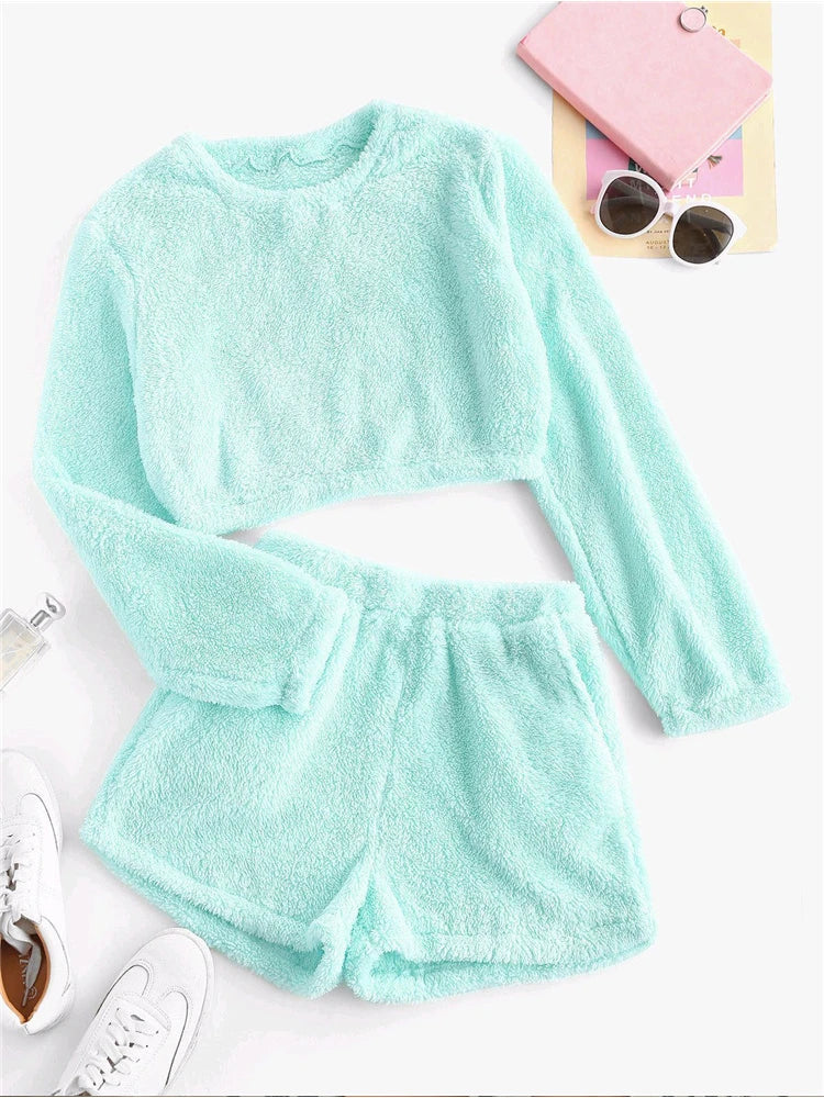Women’s Pink Plush 2-Piece Tracksuit – Round Neck Sweatshirt & Shorts Set | Casual Home & Lounge Wear