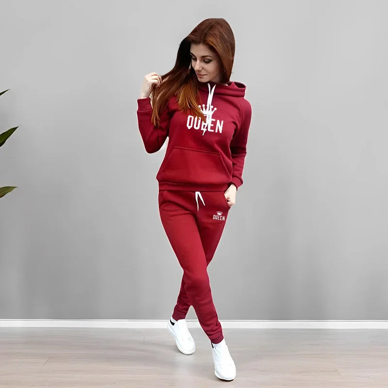 Women’s 2-Piece Queen Printed Hoodie & Pants Set – Casual Sporty Lounge Tracksuit | Autumn Winter 2025 New Arrival