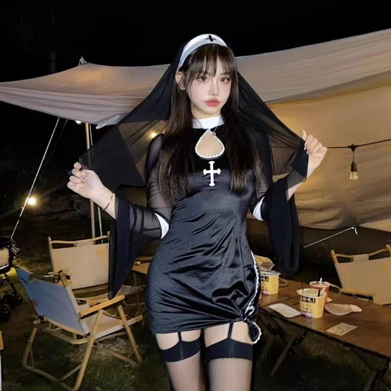 Women’s Gothic Nun Cosplay Costume – Halloween Party & Performance Dress Inspired by Horror Movie Style