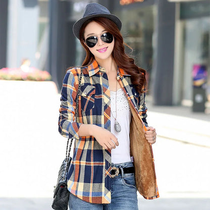 Women’s Velvet Plaid Shirt Jacket – 2025 Winter Thick Warm Casual Coat