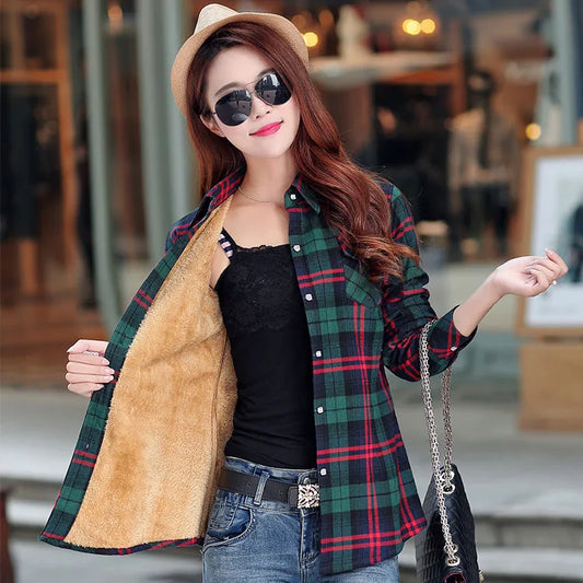 Women’s Velvet Plaid Shirt Jacket – 2025 Winter Thick Warm Casual Coat