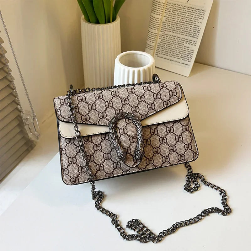 Letter Print Crossbody Bag Women's Fashion PU Design Metal Chain Strap Magnetic Lock Durable Base Daily Shopping Essential ﻿