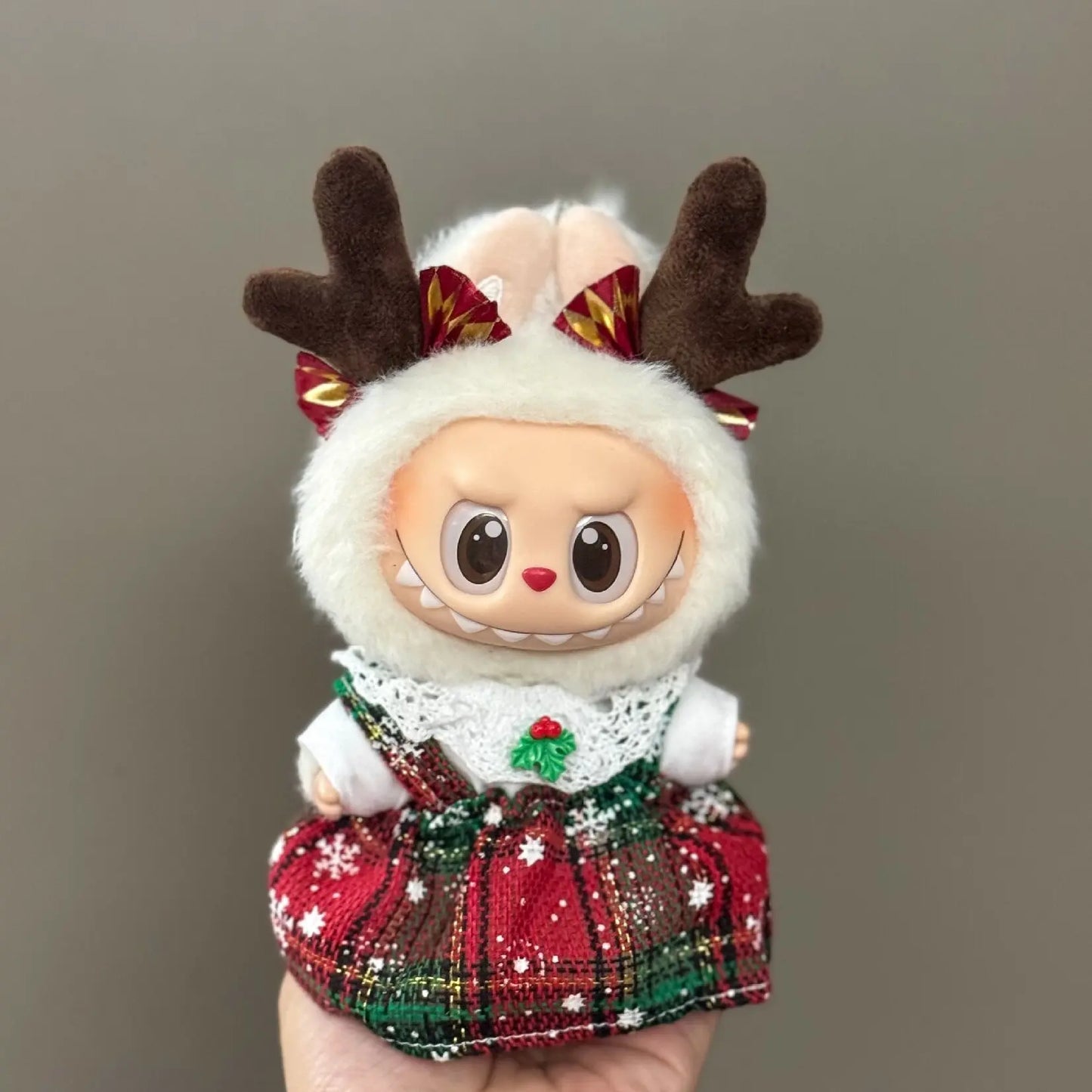 Labubu Christmas Deer Outfit – Red Festive Clothes Set for V1/V2/V3/V4 Figures, “Pin For Love” Holiday Edition