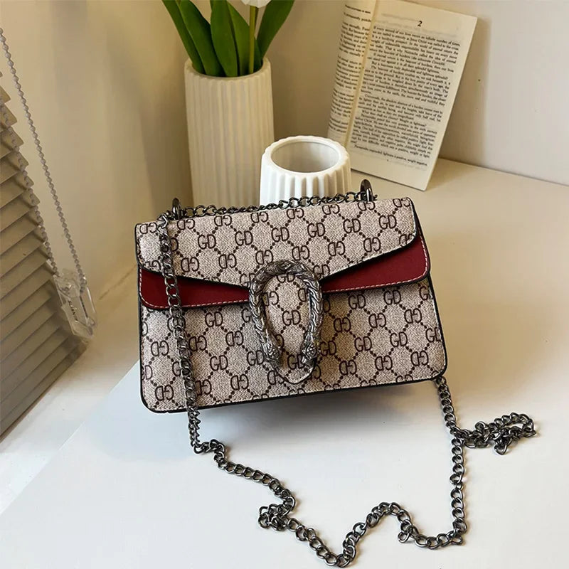 Letter Print Crossbody Bag Women's Fashion PU Design Metal Chain Strap Magnetic Lock Durable Base Daily Shopping Essential ﻿