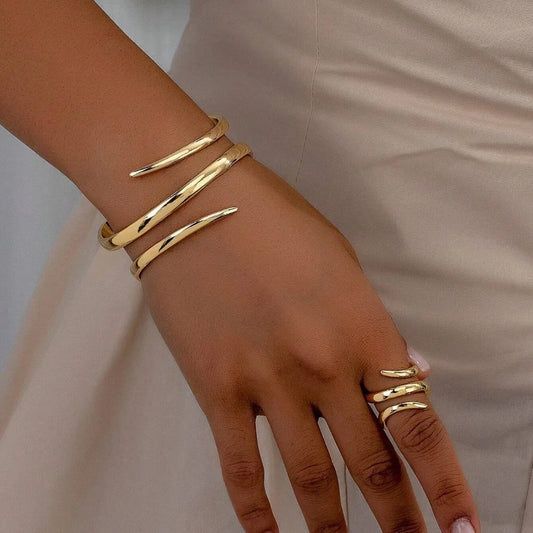 European & American Gold Geometric Jewelry Set – Thick Bracelet and Ring Combination for Women, Fashion Gift