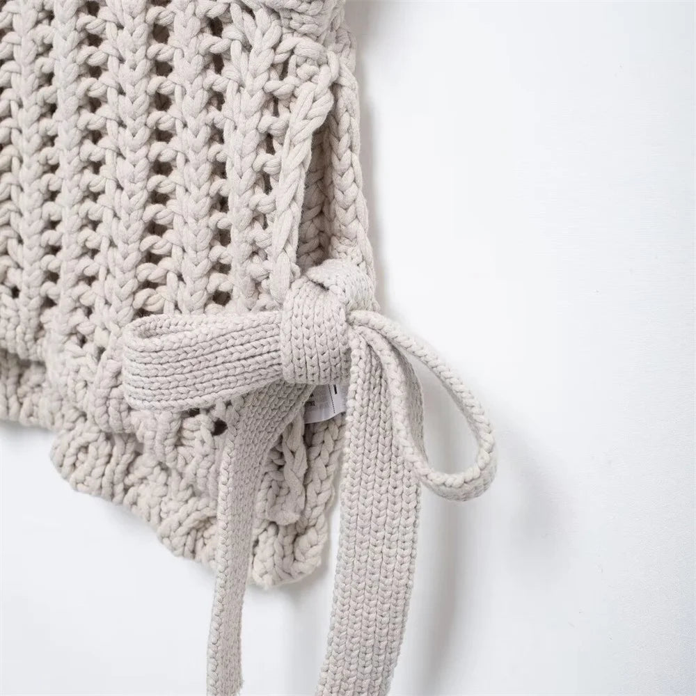 Women’s Hollow-Out Knit Pullover – Short Sleeve Lace-Up Bow Sweater